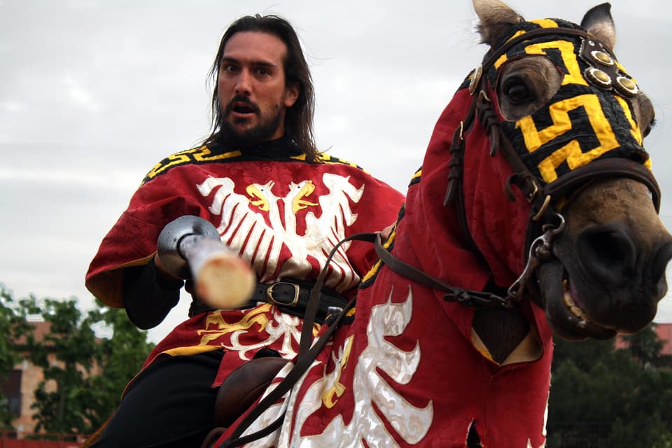 Torneo de justas a caballo en El Alamo